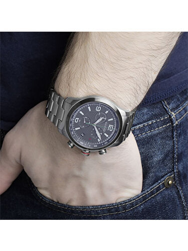 Shop Authentic Gucci G Timeless Chronograph Grey Dial Silver Steel Strap Watch For Men - YA126238 - Luxxuri