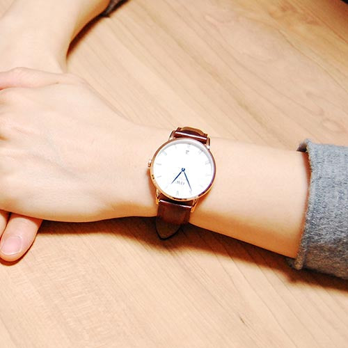 Shop Authentic Daniel Wellington Dapper St Mawes White Dial Brown Leather Strap Watch For Women - DW00100091 - Luxxuri