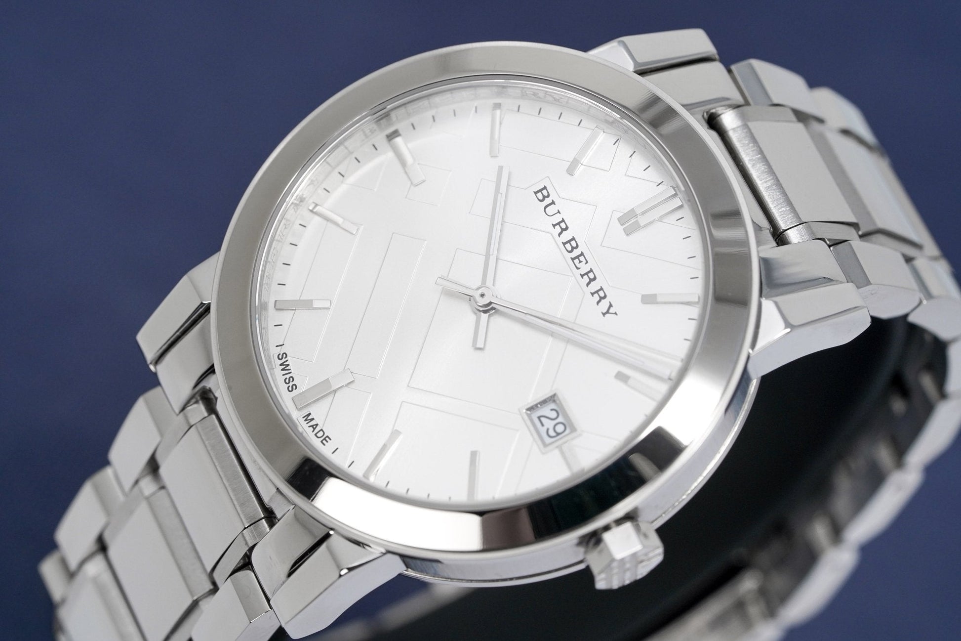 Shop Authentic Burberry The City Silver Dial Silver Steel Strap Watch for Women - BU9000 - Luxxuri