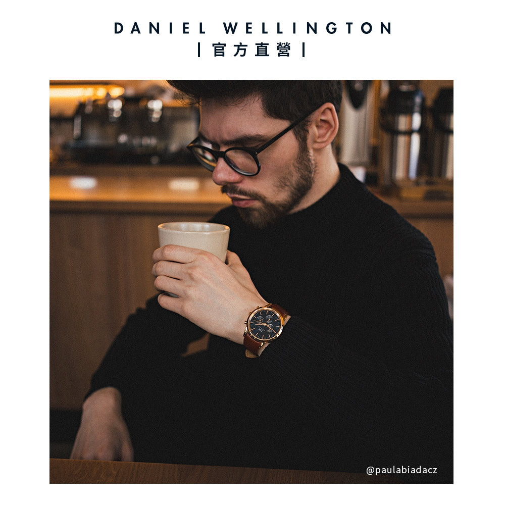 Shop Authentic Daniel Wellington Iconic Chronograph Blue Dial Brown Leather Strap Watch For Men - DW00100639 - Luxxuri