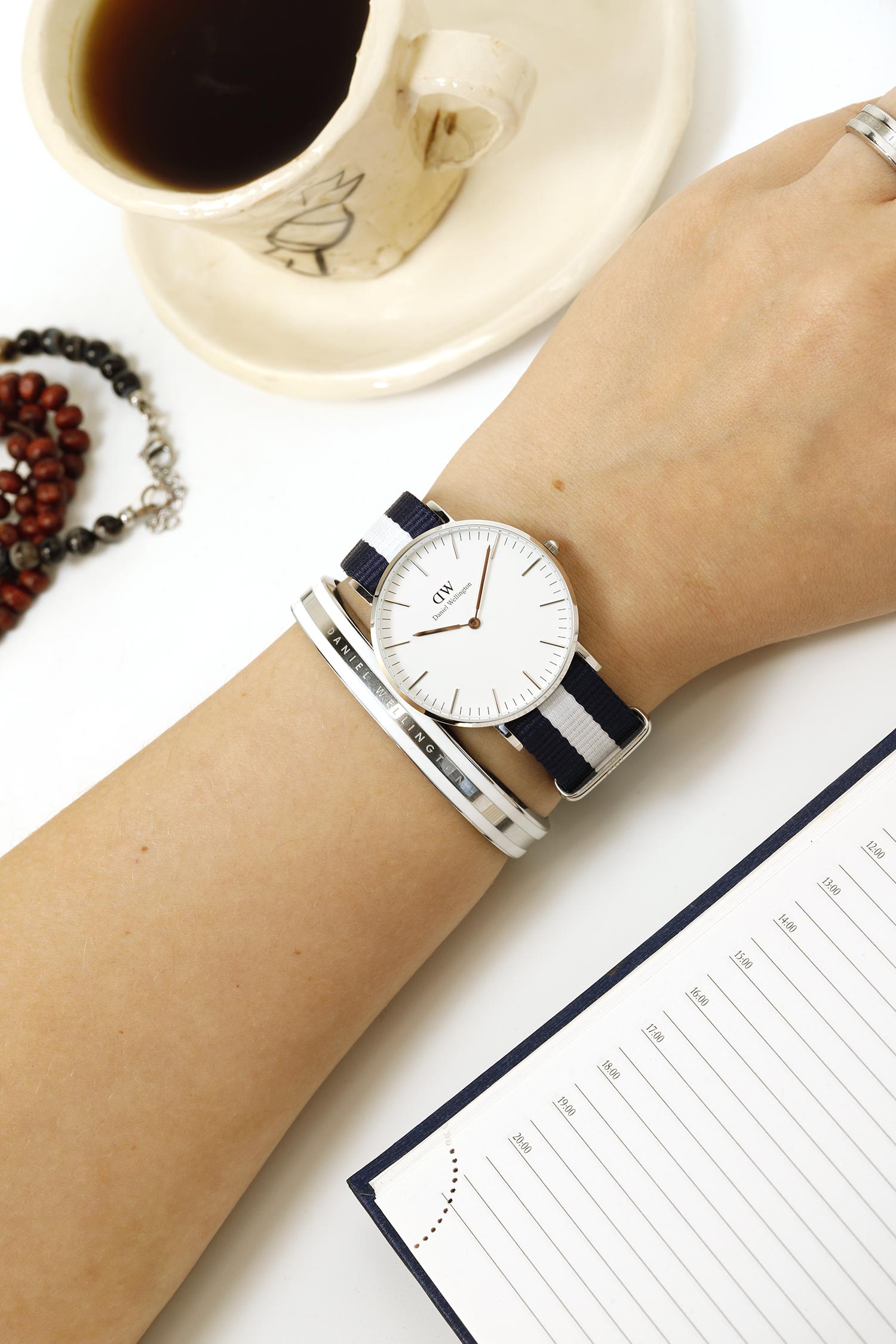 Shop Authentic Daniel Wellington Classic Glasgow White Dial Two Tone NATO Strap Unisex Watch - DW00100047 - Luxxuri