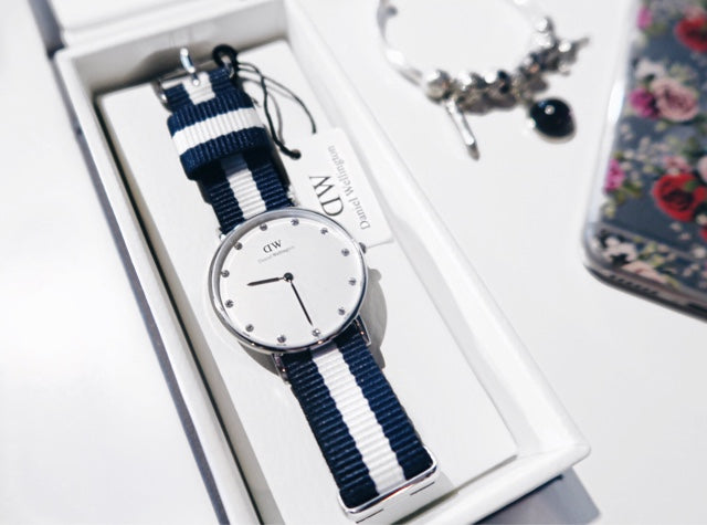 Shop Authentic Daniel Wellington Classy Glasgow White Dial Two Tone Nylon Strap Watch For Women - DW00100082 - Luxxuri