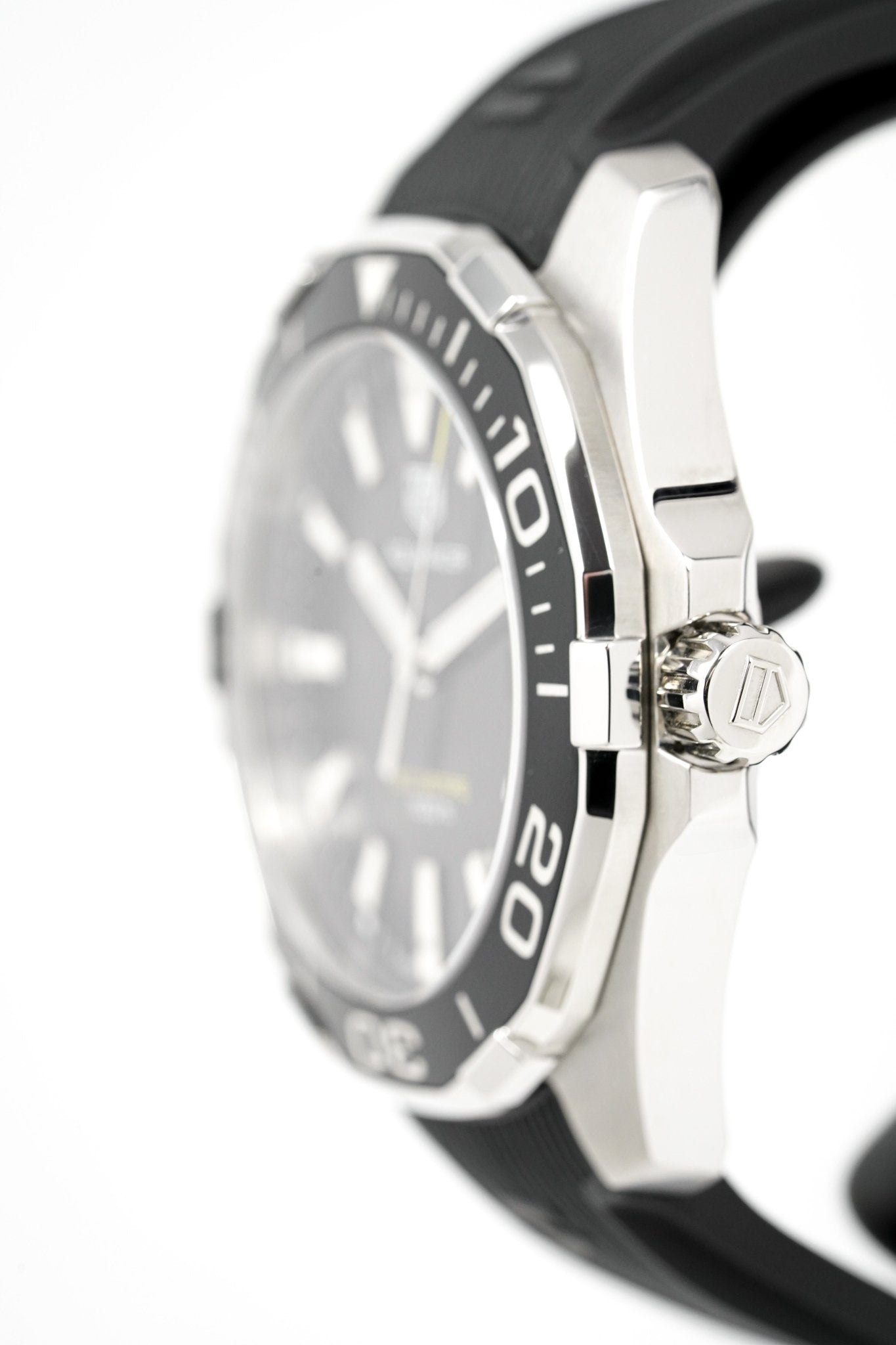 Tag Heuer Aquaracer Quartz Black Dial Black Rubber Strap Watch for Men - WAY101A.FT6141