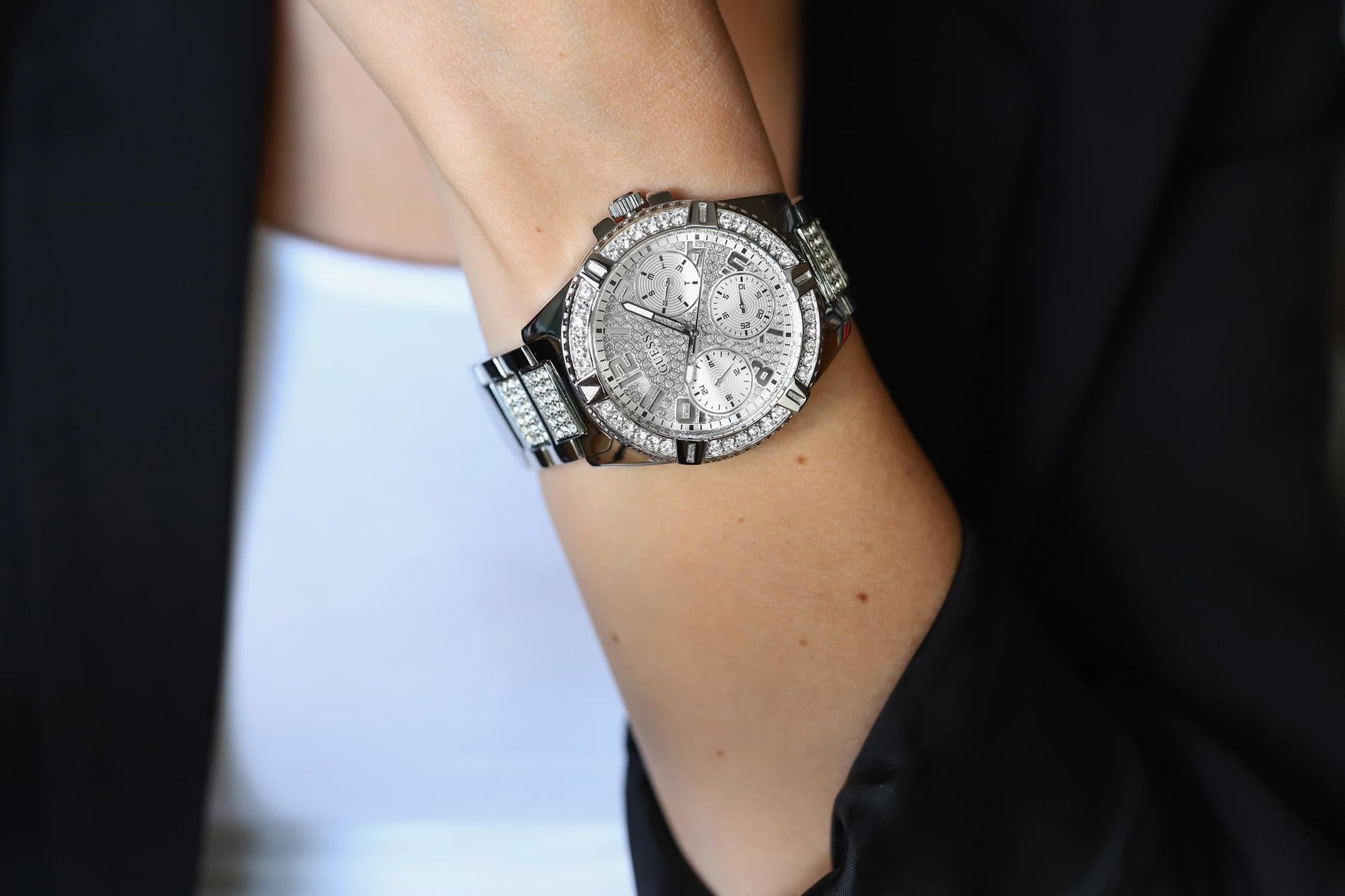 Guess Frontier Diamonds Silver Dial Silver Steel Strap Watch For Women - W1156L1