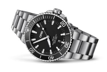  Shop Authentic Oris Aquis Date Black Dial Silver Steel Strap Watch for Men - 0173377304134-0782405PEB - Luxxuri