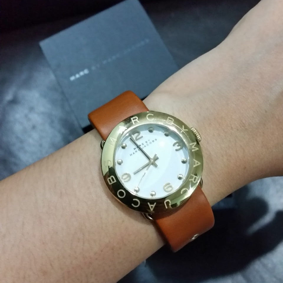  Shop Authentic Marc Jacobs Amy White Dial Brown Leather Strap Watch for Women - MBM8574 - Luxxuri