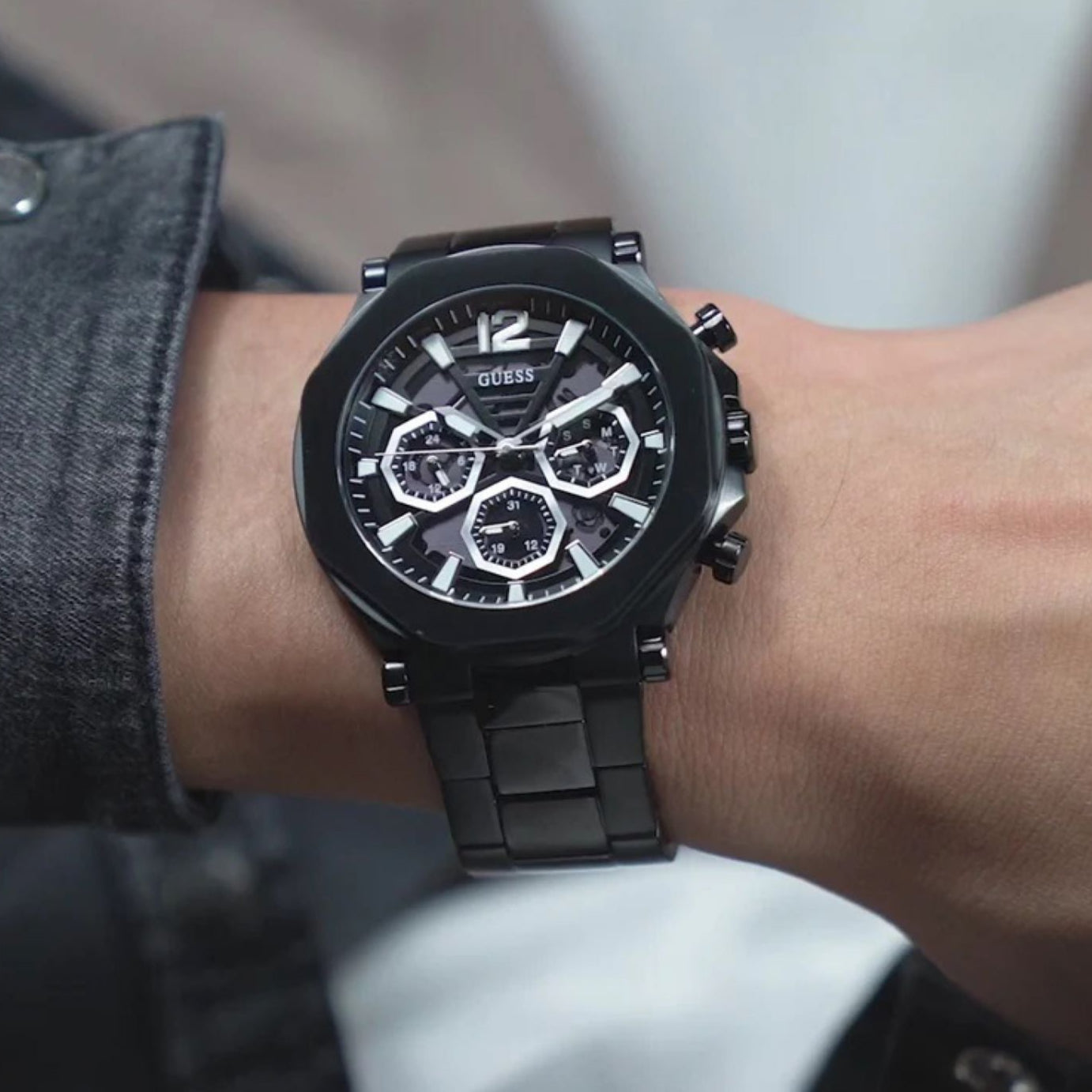 Guess Edge Chronograph Black Dial Black Steel Strap Watch For Men - GW0539G3