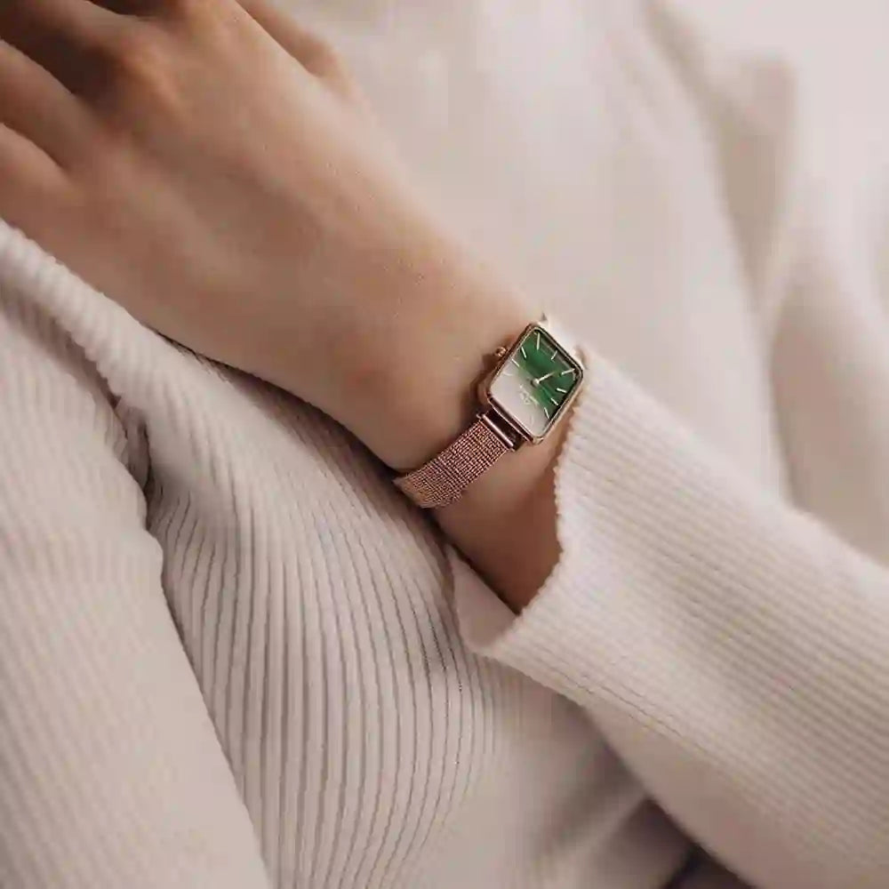  Shop Authentic Daniel Wellington Quadro Melrose Green Dial Rose Gold Mesh Strap Watch For Women - DW00100437 - Luxxuri
