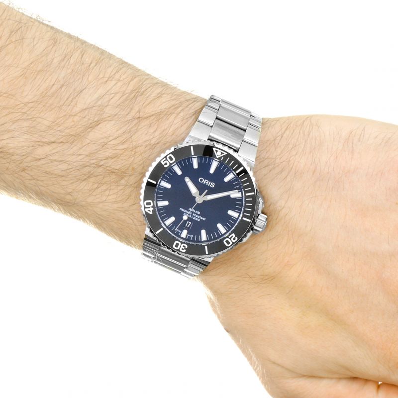  Shop Authentic Oris Aquis Date Blue Dial Silver Steel Strap Watch for Men - 0173377304135-0782405PEB - Luxxuri