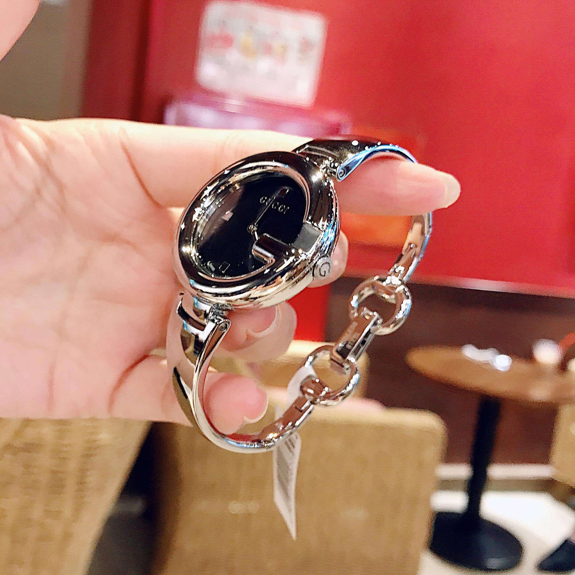  Shop Authentic Gucci Guccissima Black Dial Silver Steel Strap Watch For Women - YA134301 - Luxxuri