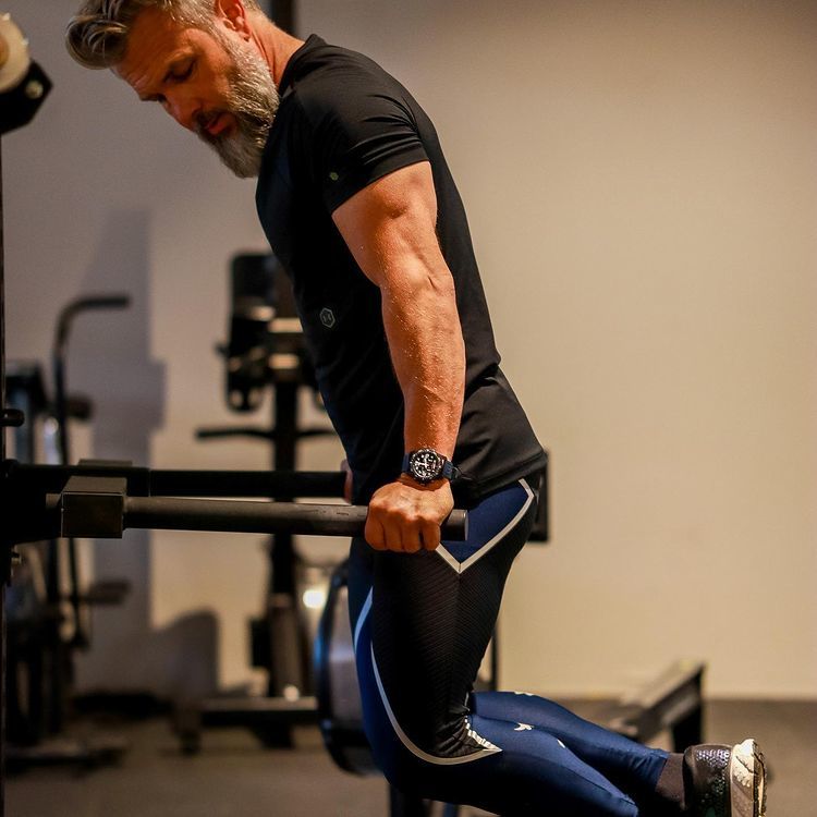  Shop Authentic Breitling Endurance Pro Black Dial Blue Rubber Strap Watch for Men - X82310D51B1S1 - Luxxuri