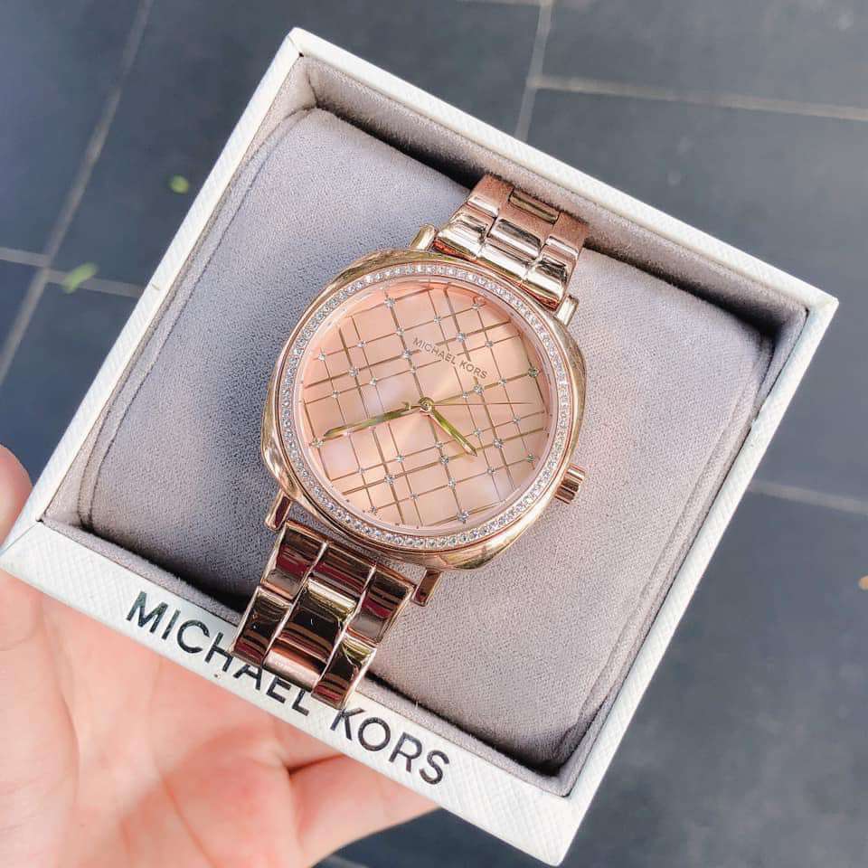  Shop Authentic Michael Kors Nia Quartz Rose Gold Dial Rose Gold Steel Strap Watch For Women - MK3990 - Luxxuri