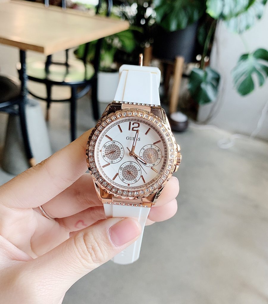  Shop Authentic Guess Starlight Diamonds White Dial White Rubber Strap Watch for Women - W0846L5 - Luxxuri