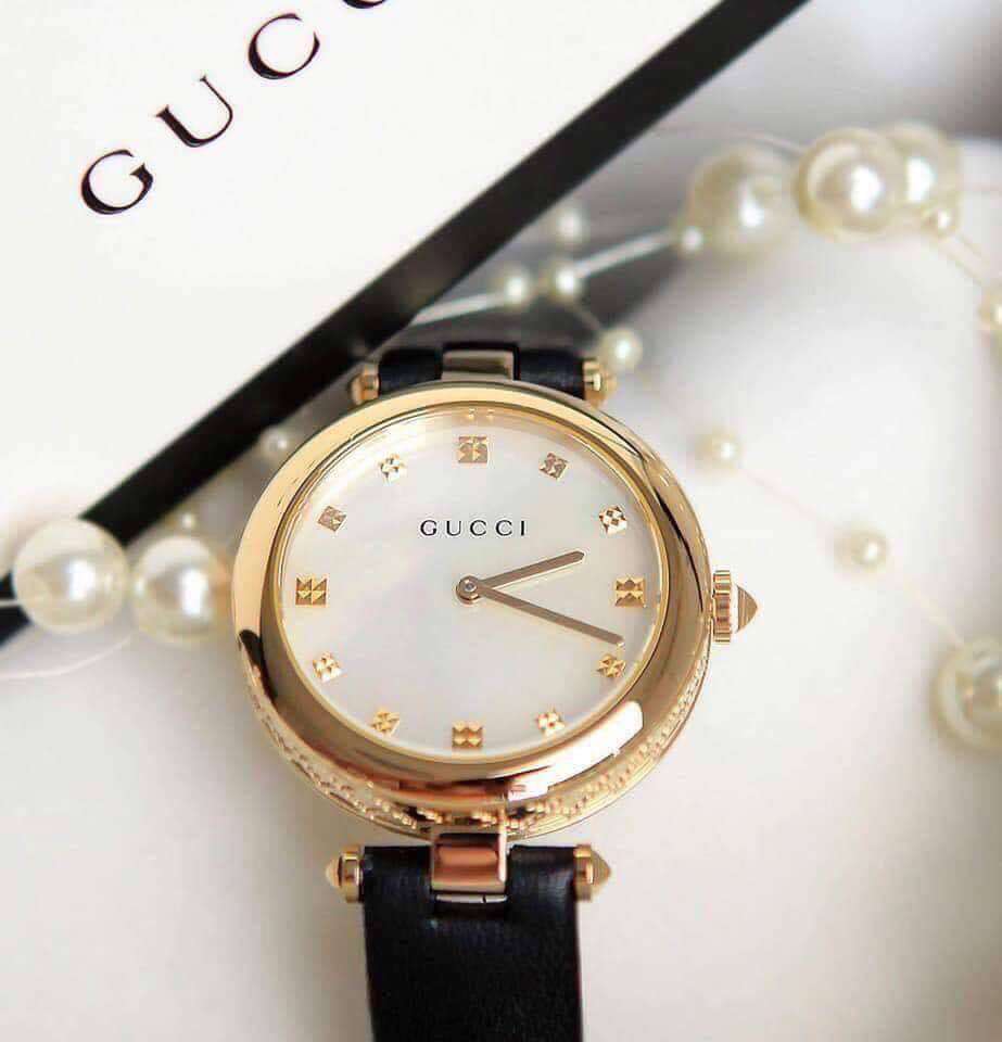  Shop Authentic Gucci Diamantissima Quartz Mother of Pearl Dial Black Leather Strap Watch for Women - YA141404 - Luxxuri