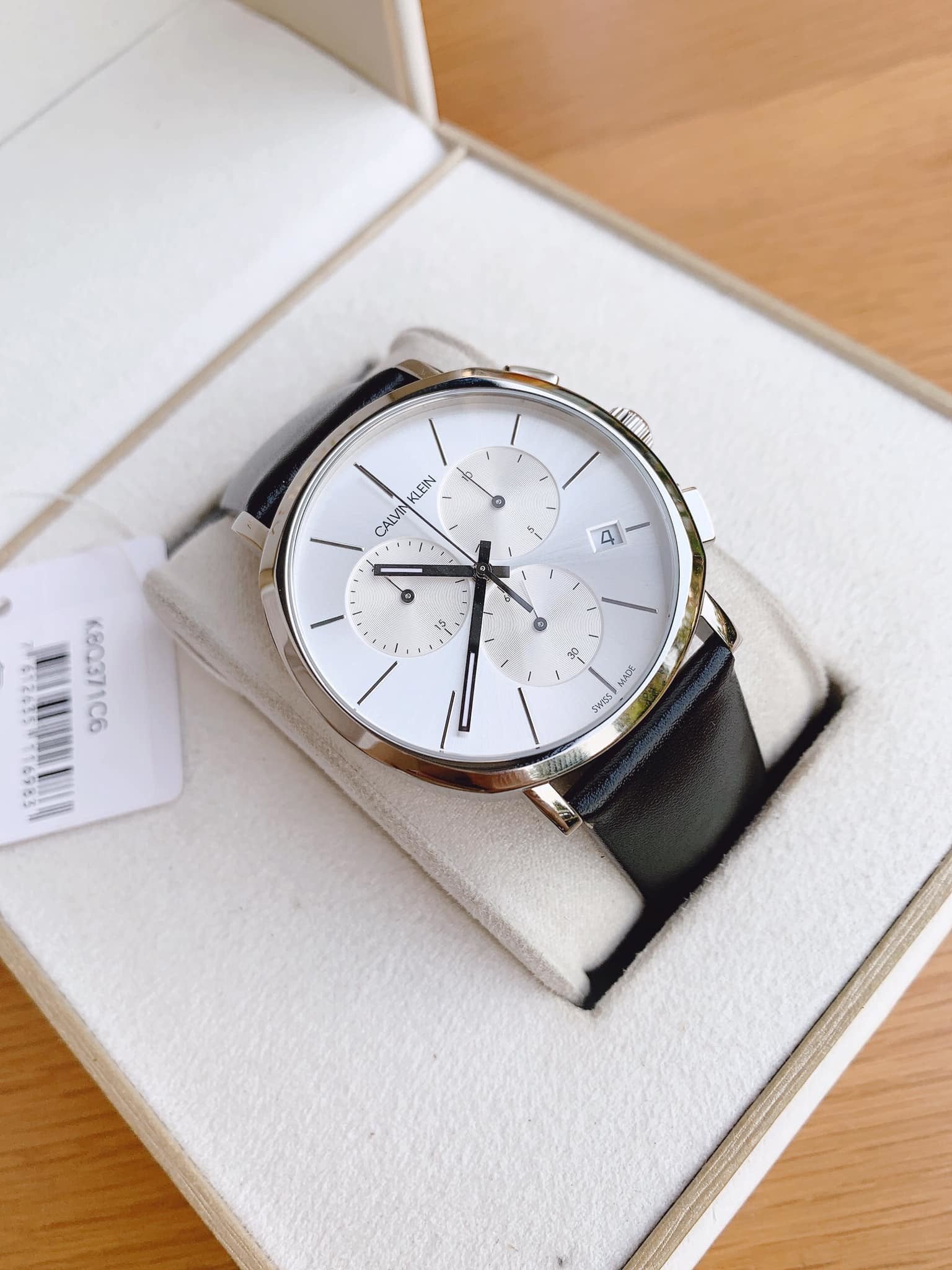  Shop Authentic Calvin Klein Posh Silver Dial Black Leather Strap Watch for Men - K8Q371C6 - Luxxuri