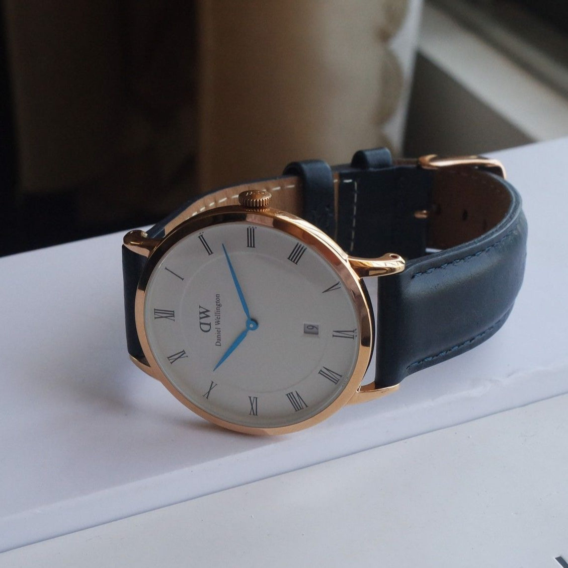  Shop Authentic Daniel Wellington Dapper Somerset White Dial Blue Leather Strap Watch For Men - DW00100193 - Luxxuri