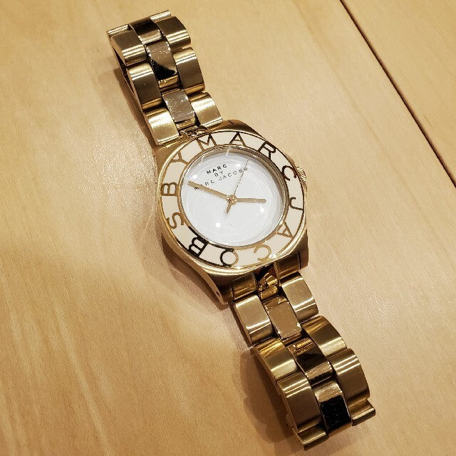  Shop Authentic Marc Jacobs Blade White Dial Gold Steel Strap Watch for Women - MBM3050 - Luxxuri