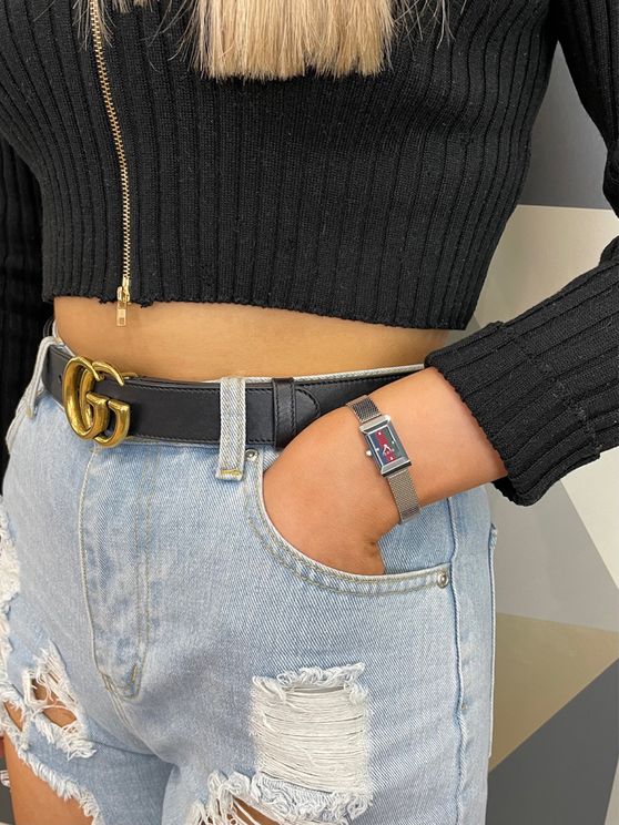  Shop Authentic Gucci G Frame Quartz Diamonds Green & Red Mother of Pearl Dial Silver Mesh Bracelet Watch For Women - YA147510 - Luxxuri