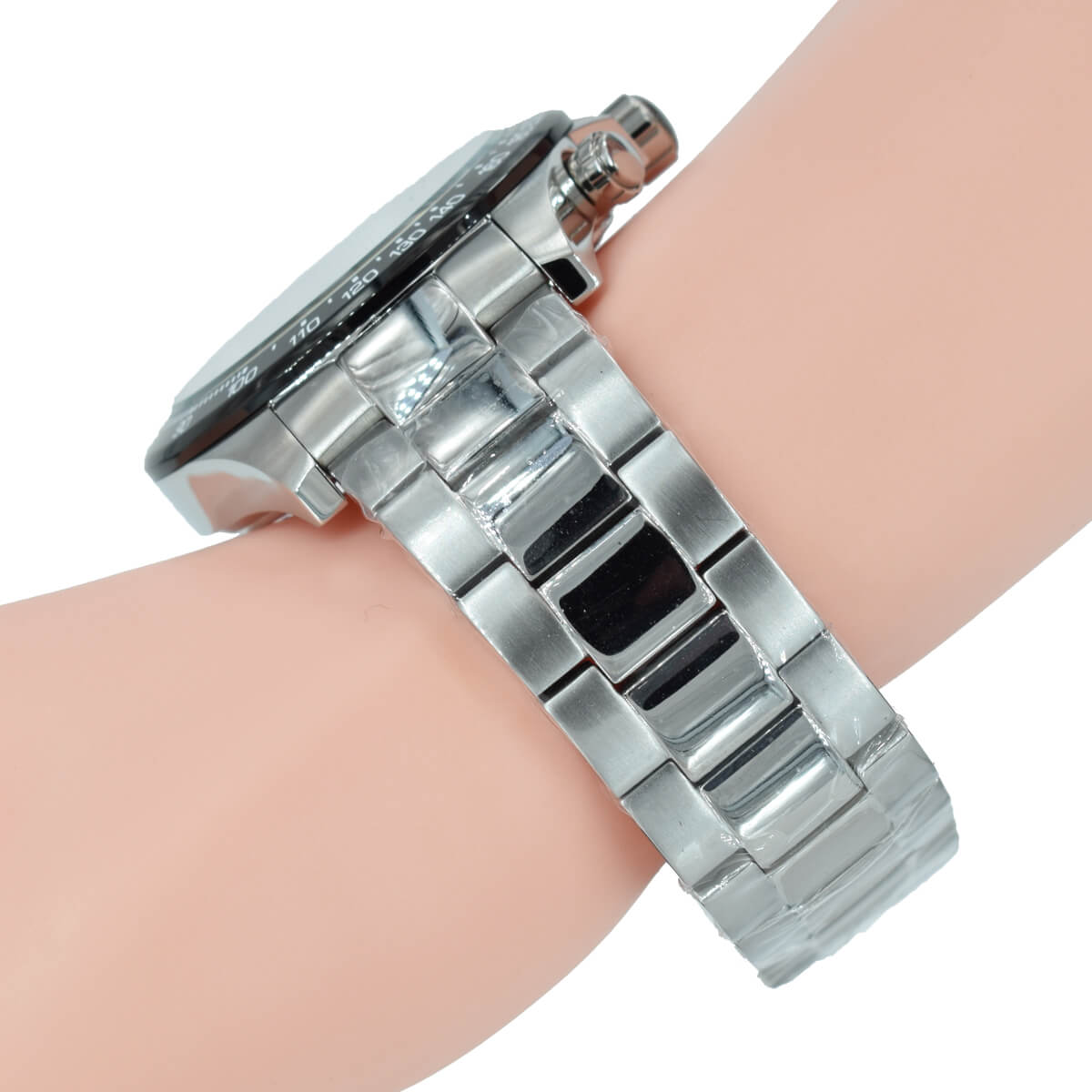  Shop Authentic Hugo Boss Ikon White Dial Silver Steel Strap Watch for Men - 1512964 - Luxxuri