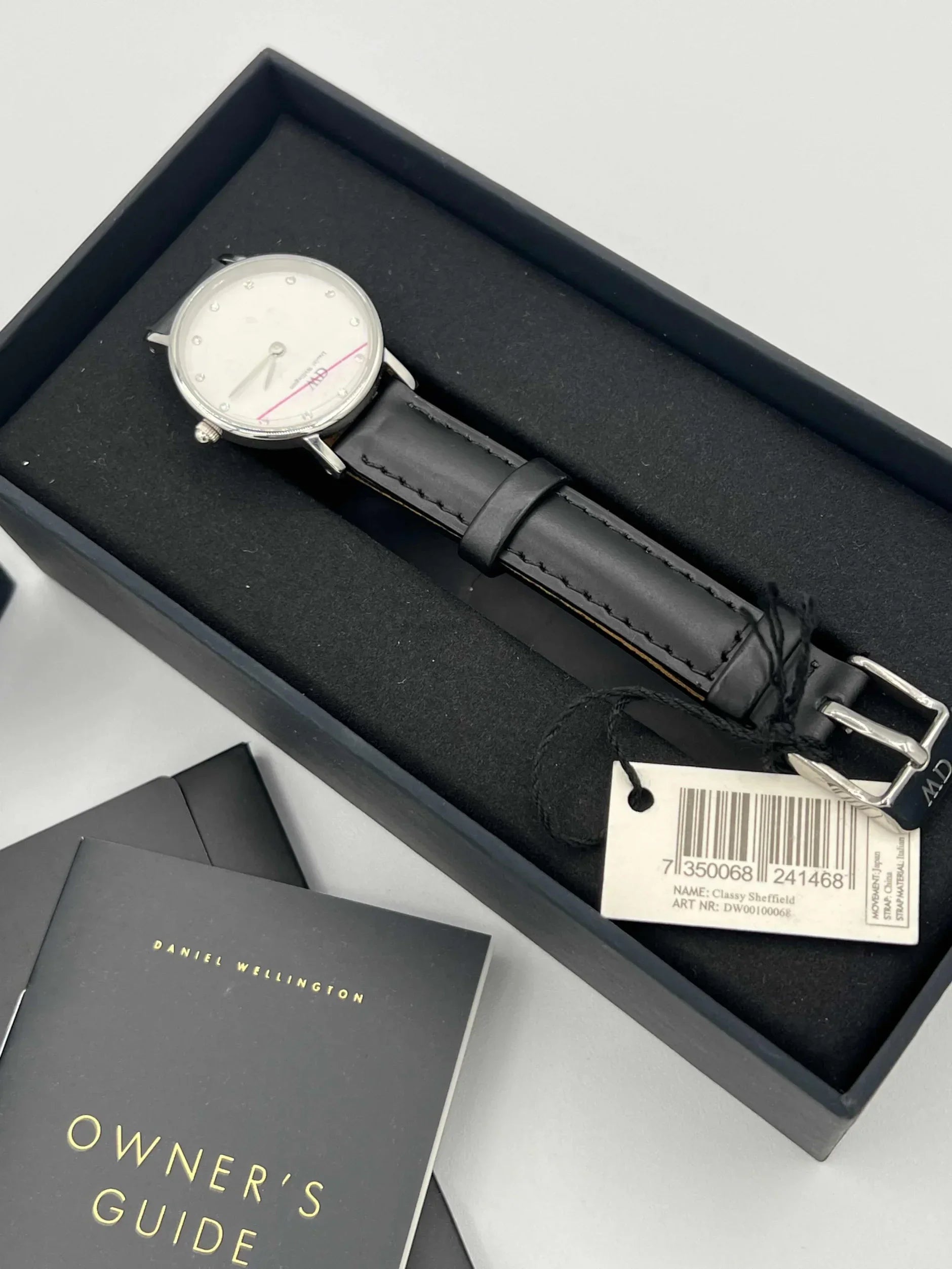  Shop Authentic Daniel Wellington Classy Sheffield White Dial Black Leather Strap Watch For Women - DW00100068 - Luxxuri