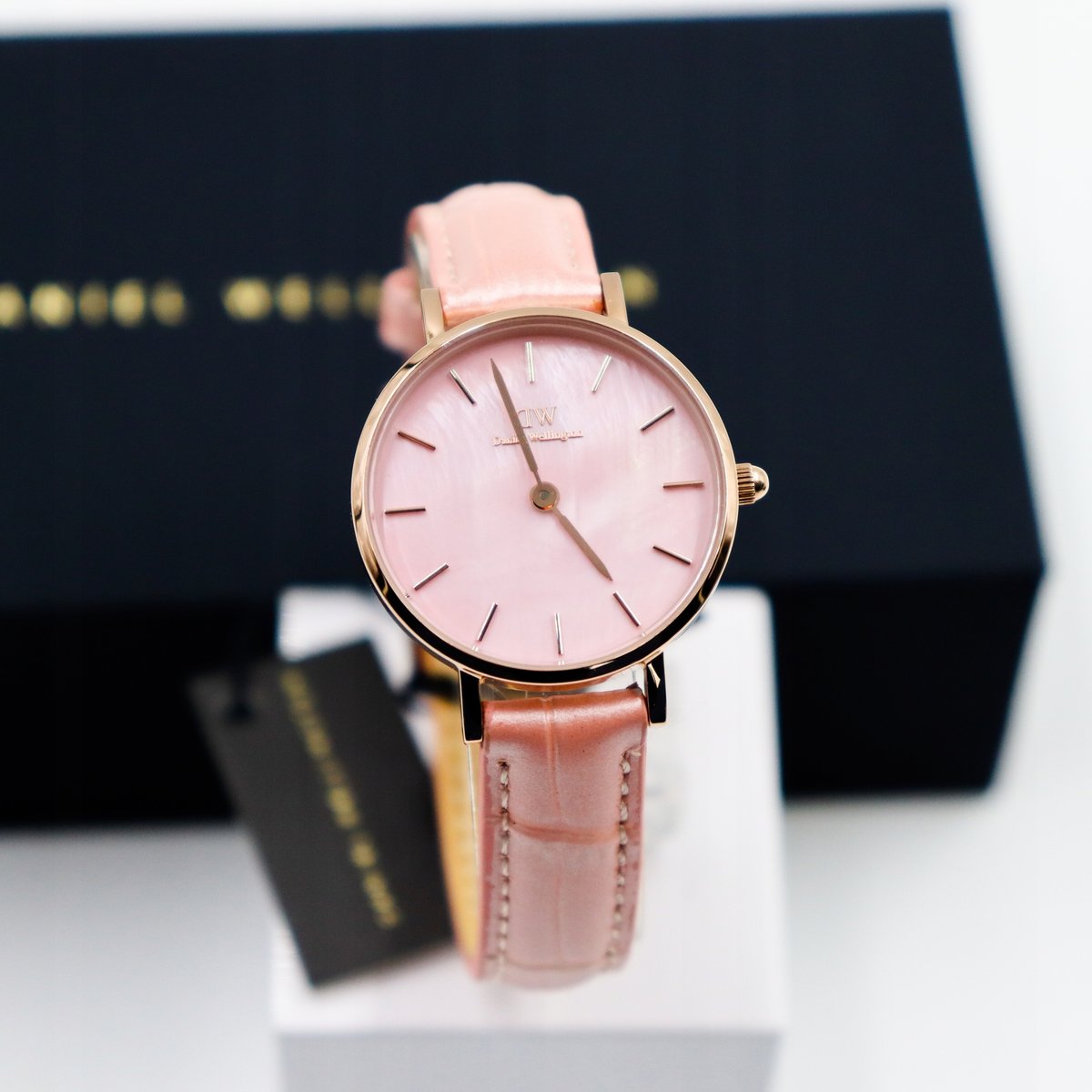  Shop Authentic Daniel Wellington Petite Rouge Pink Dial Pink Leather Strap Watch For Women - DW00100511 - Luxxuri