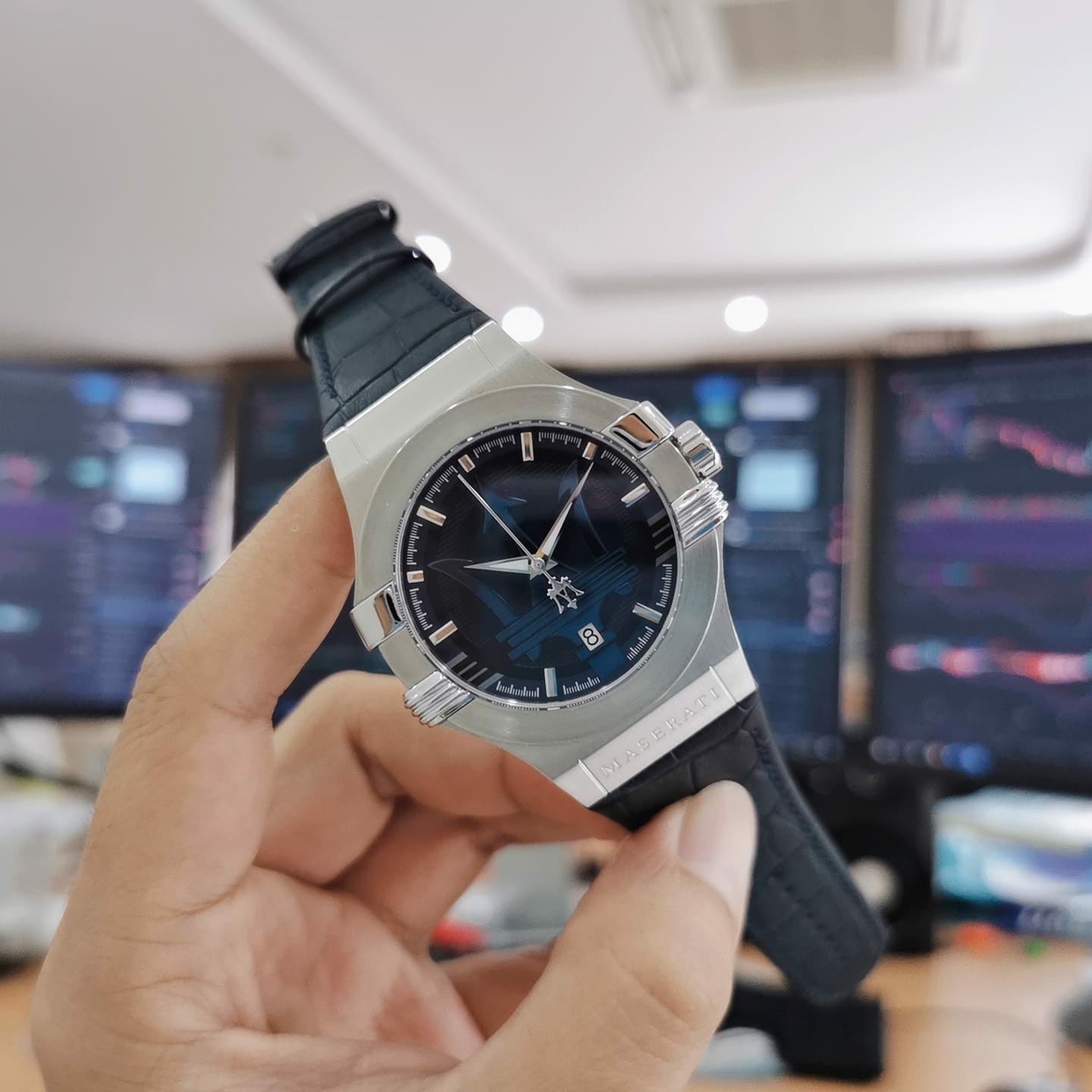  Shop Authentic Maserati Potenza Blue Dial Blue Leather Strap Watch For Men - R8851108015 - Luxxuri