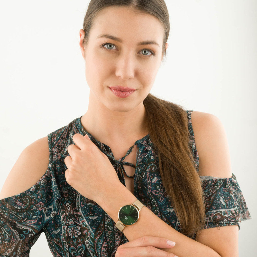  Shop Authentic Daniel Wellington Petite Emerald Green Dial Gold Mesh Strap Watch For Women - DW00100481 - Luxxuri