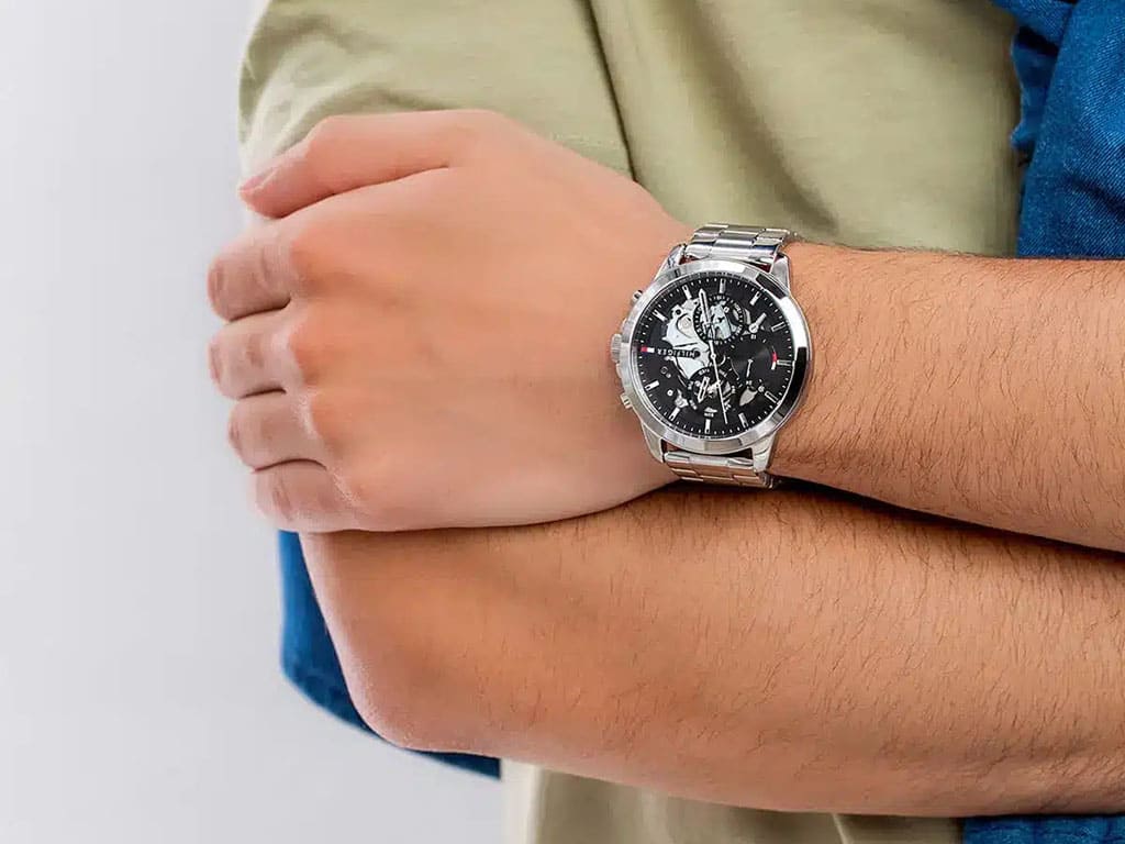  Shop Authentic Tommy Hilfiger Henry Chronograph Black Dial Silver Steel Strap Watch For Men - 1710477 - Luxxuri