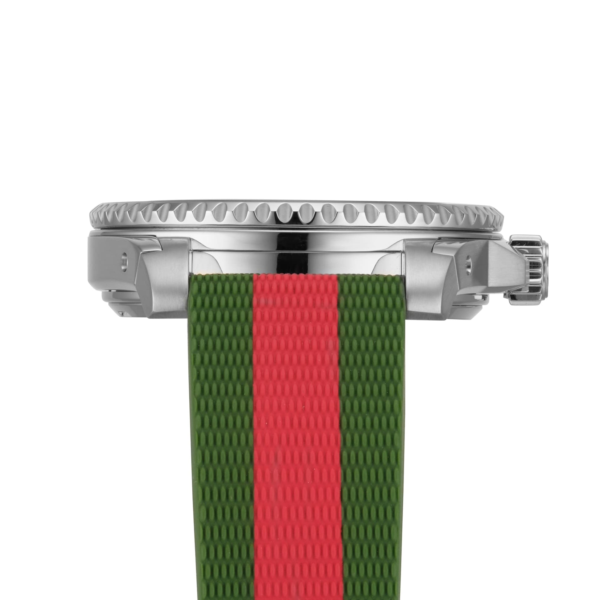  Shop Authentic Gucci Dive Automatic Black Dial Two Tone Rubber Strap Watch for Men - YA136349 - Luxxuri