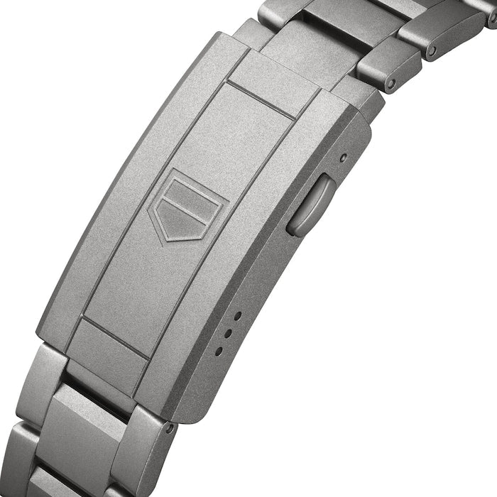  Shop Authentic Tag Heuer Aquaracer Professional 200 Solargraph Quartz Black Dial Silver Steel Strap Watch for Men - WBP1180.BF0000 - Luxxuri