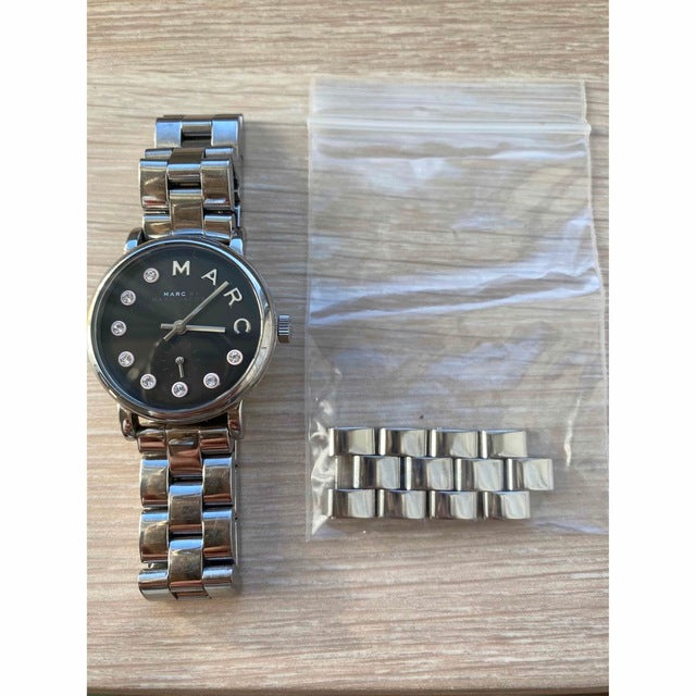  Shop Authentic Marc Jacobs Blade Black Dial Silver Steel Strap Watch for Women - MBM8672 - Luxxuri