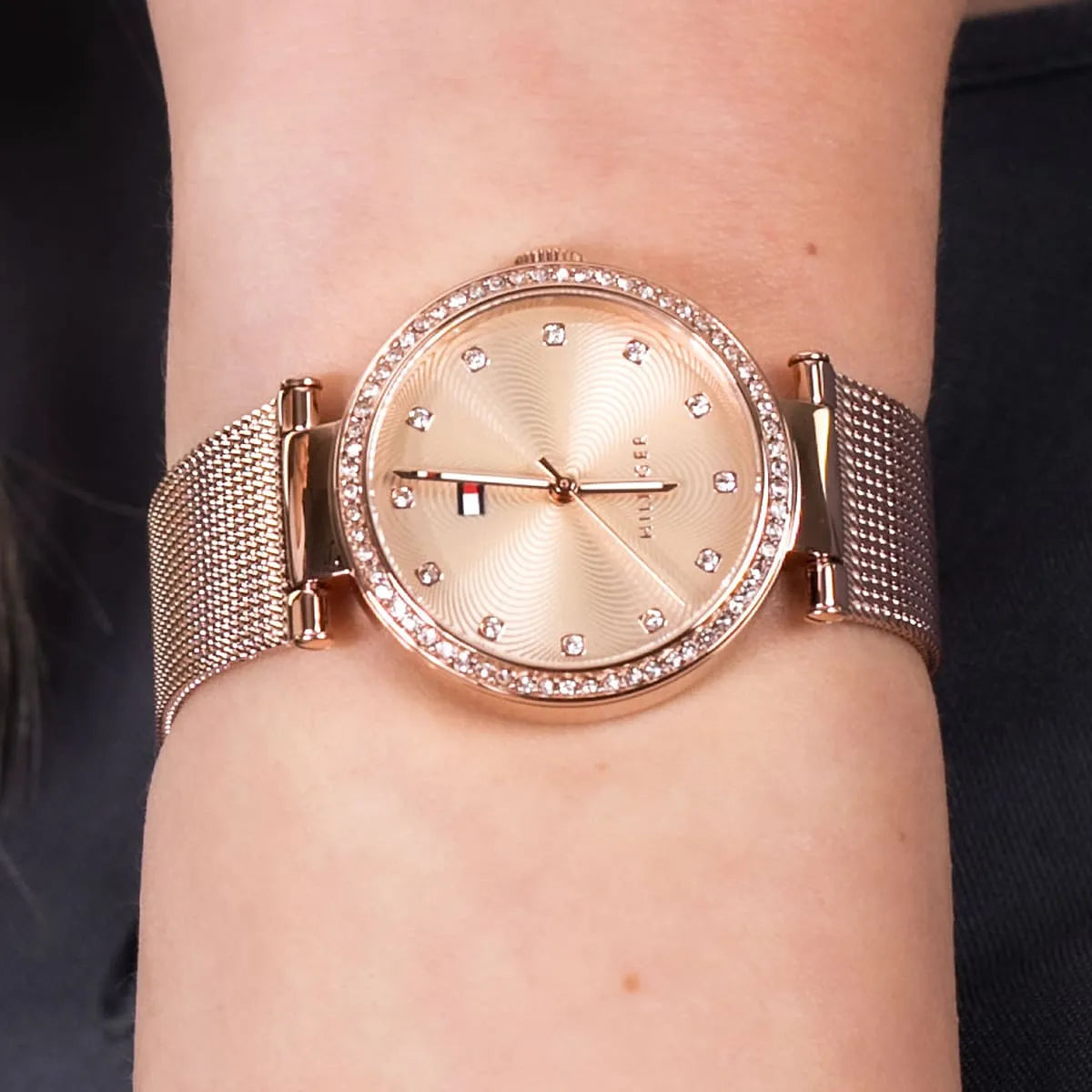  Shop Authentic Tommy Hilfiger Lynn Quartz Rose Gold Dial Rose Gold Mesh Bracelet Watch For Women - 1781865 - Luxxuri