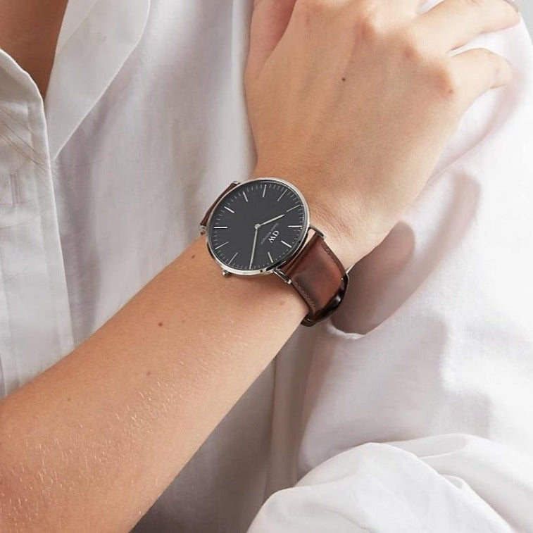  Shop Authentic Daniel Wellington Classic Bristol Black Dial Brown Leather Strap Watch For Men - DW00100131 - Luxxuri