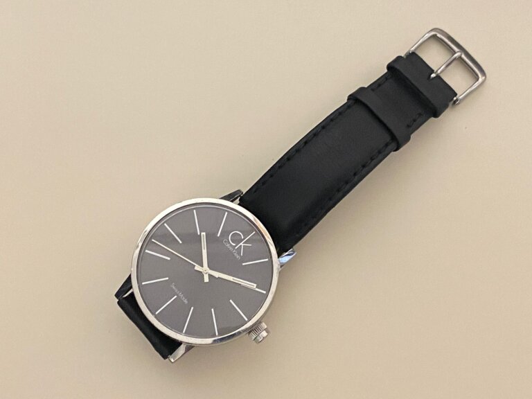  Shop Authentic Calvin Klein Minimal Black Dial Black Leather Strap Watch for Men - K7621107 - Luxxuri