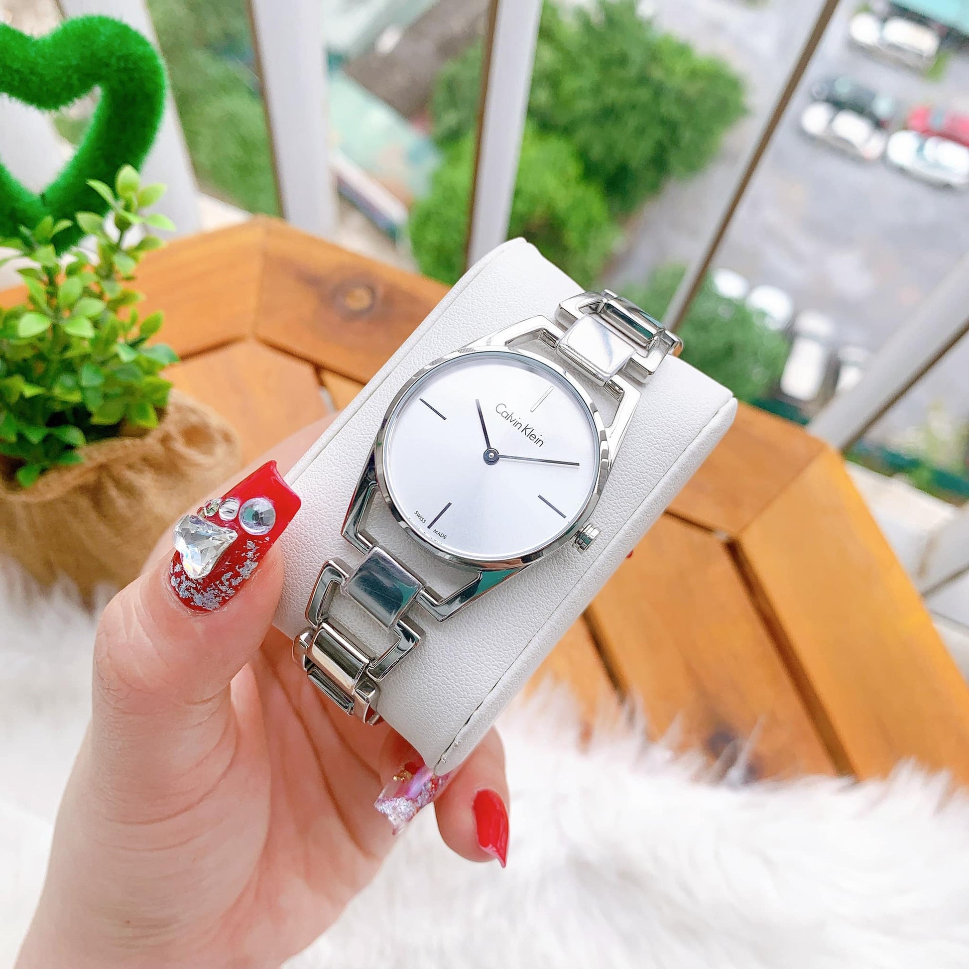  Shop Authentic Calvin Klein Dainty Silver Dial Silver Steel Strap Watch for Women - K7L23146 - Luxxuri