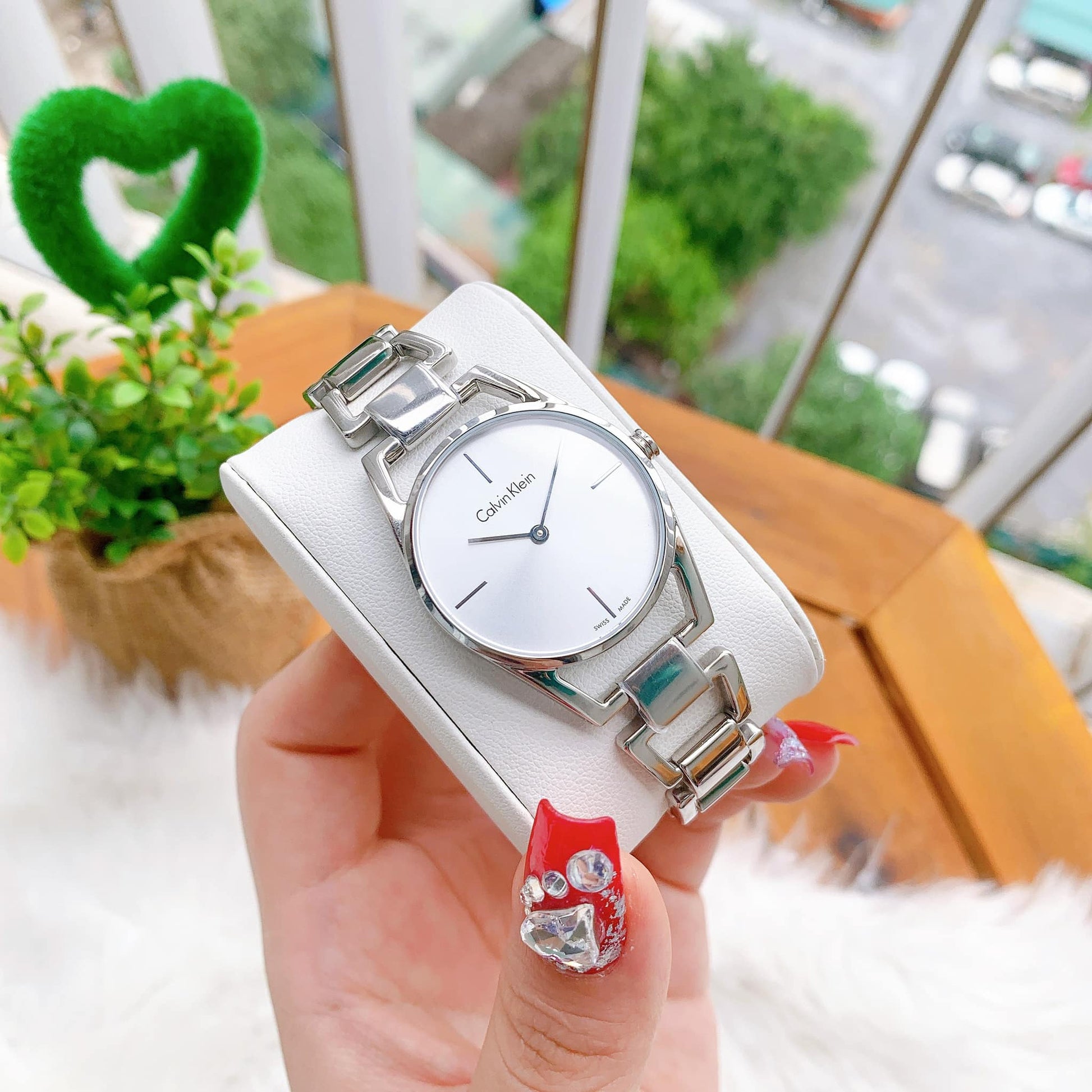  Shop Authentic Calvin Klein Dainty Silver Dial Silver Steel Strap Watch for Women - K7L23146 - Luxxuri