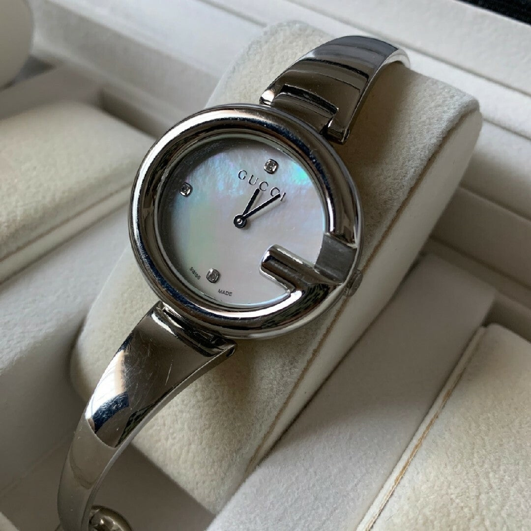  Shop Authentic Gucci Guccissima Diamonds Mother of Pearl Dial Silver Steel Strap Watch For Women - YA134303 - Luxxuri