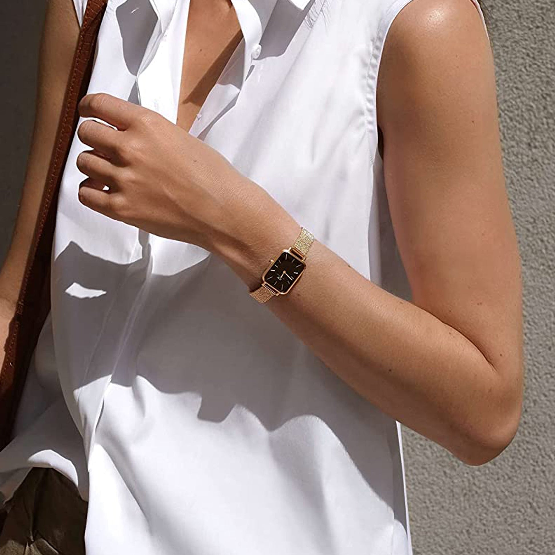  Shop Authentic Daniel Wellington Quadro Melrose Black Dial Rose Gold Mesh Bracelet Watch For Women - DW00100432 - Luxxuri