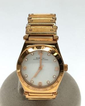  Shop Authentic Marc Jacobs Amy White Dial Gold Steel Strap Watch for Women - MBM8519 - Luxxuri