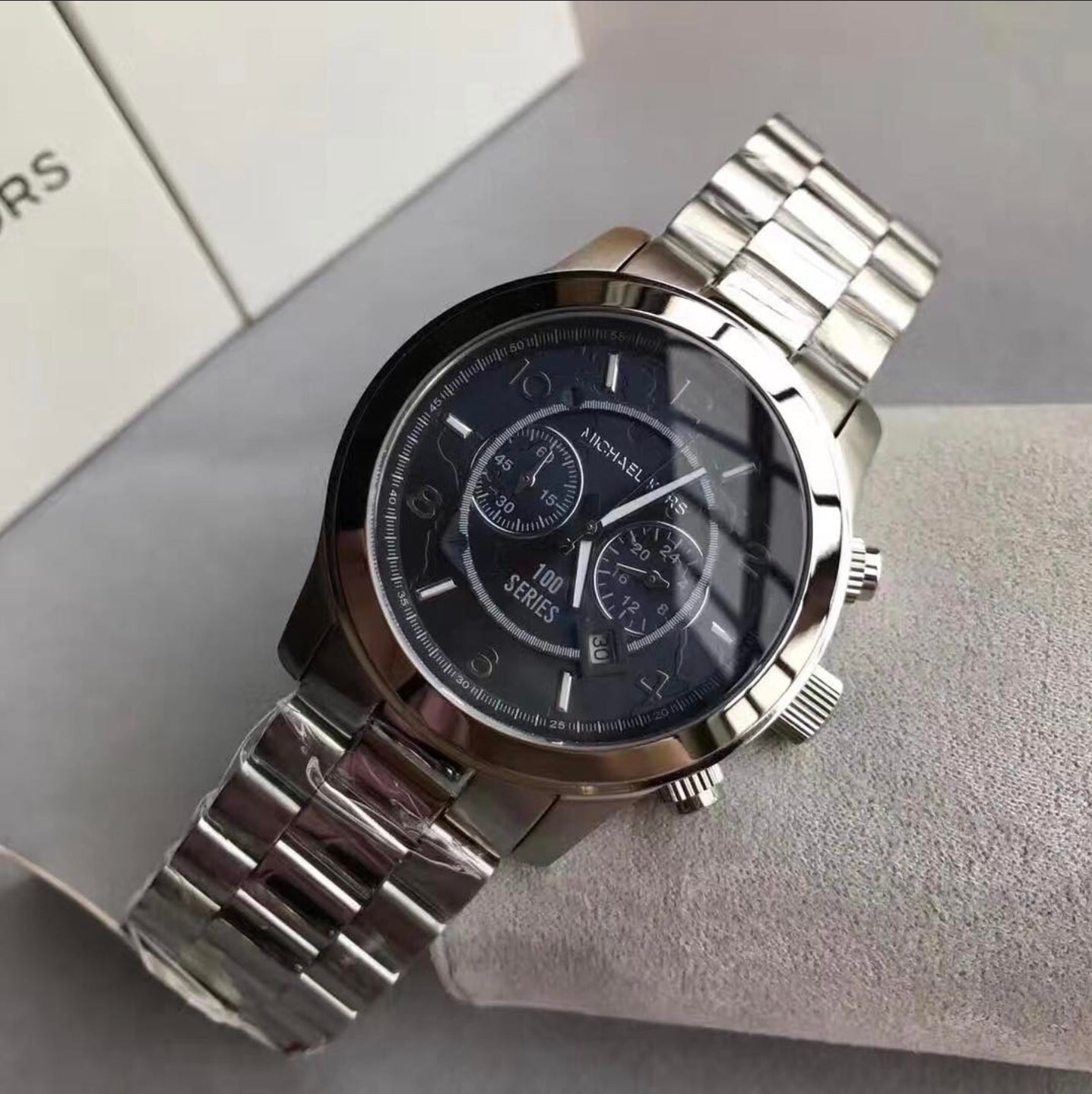  Shop Authentic Michael Kors Hunger Stop 100 Series Navy Blue Dial Silver Steel Strap Watch for Women - MK5814 - Luxxuri