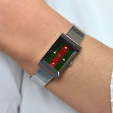  Shop Authentic Gucci G Frame Red and Green Dial Silver Mesh Bracelet Watch For Women - YA147401 - Luxxuri