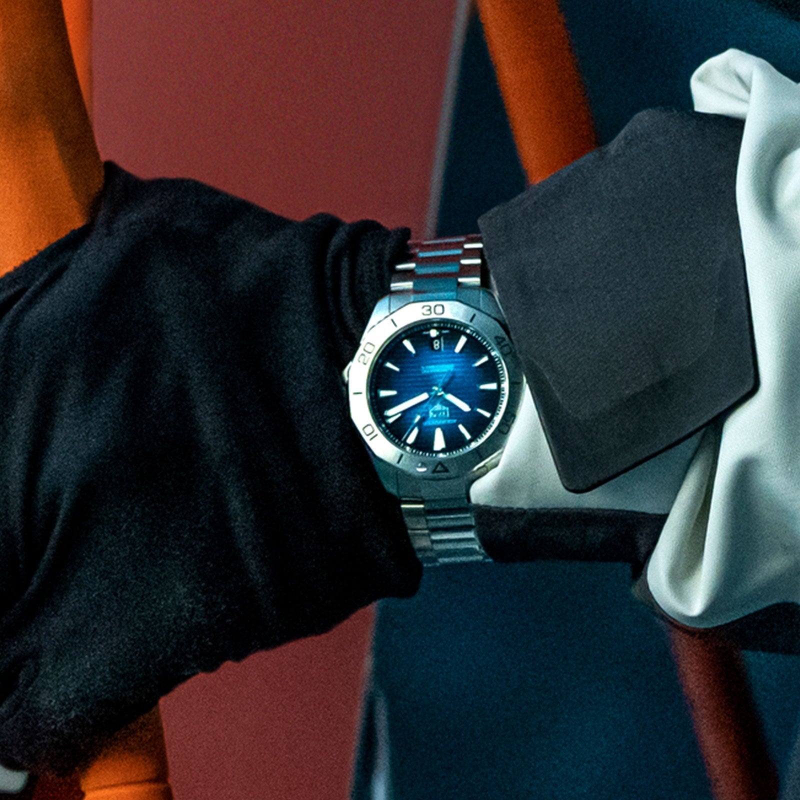  Shop Authentic Tag Heuer Aquaracer Professional 200 Automatic Green Dial Silver Steel Strap Watch for Men - WBP2115.BA0627 - Luxxuri