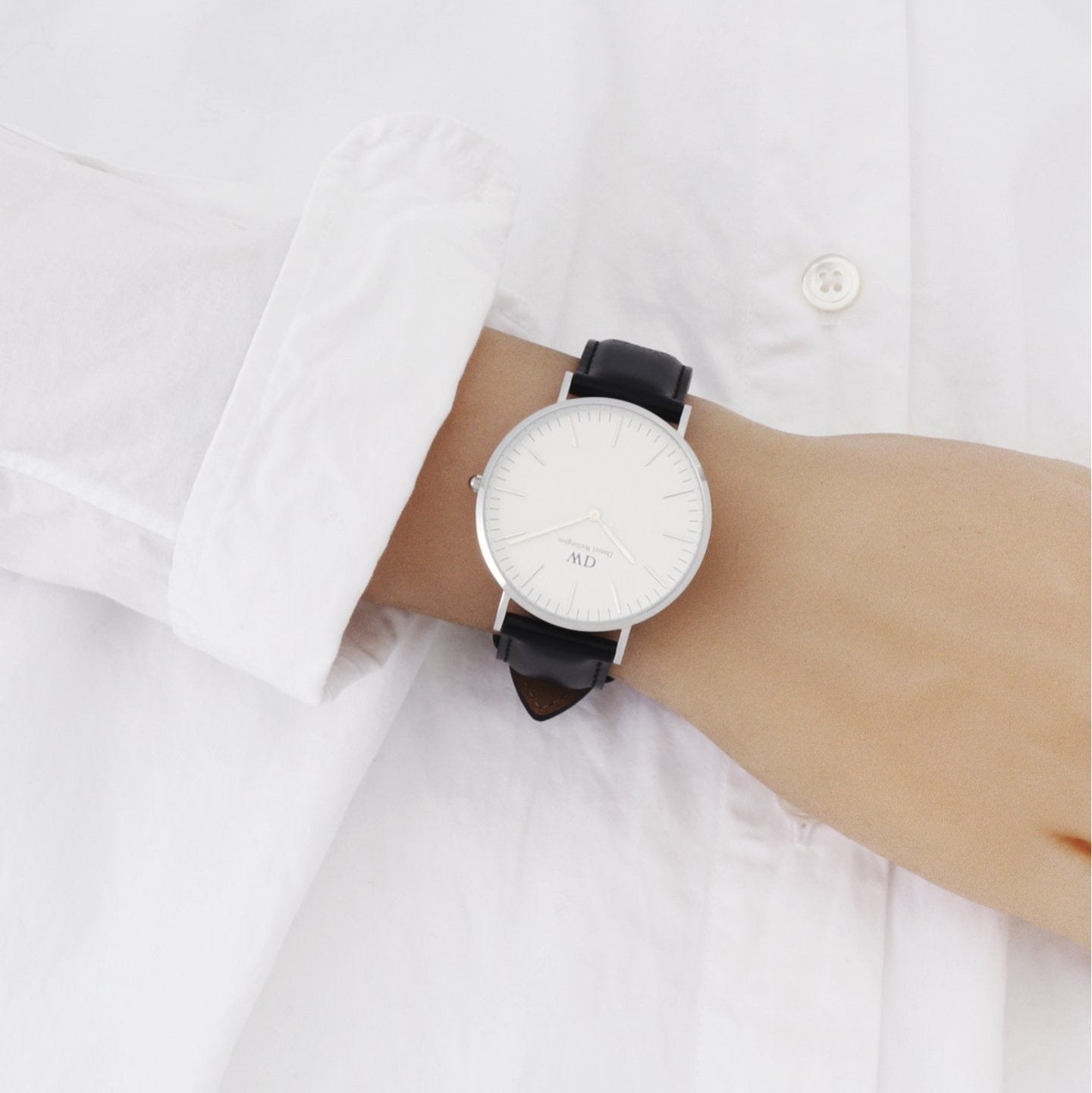  Shop Authentic Daniel Wellington Classic Sheffield White Dial Black Leather Strap Watch For Men - DW00100020 - Luxxuri