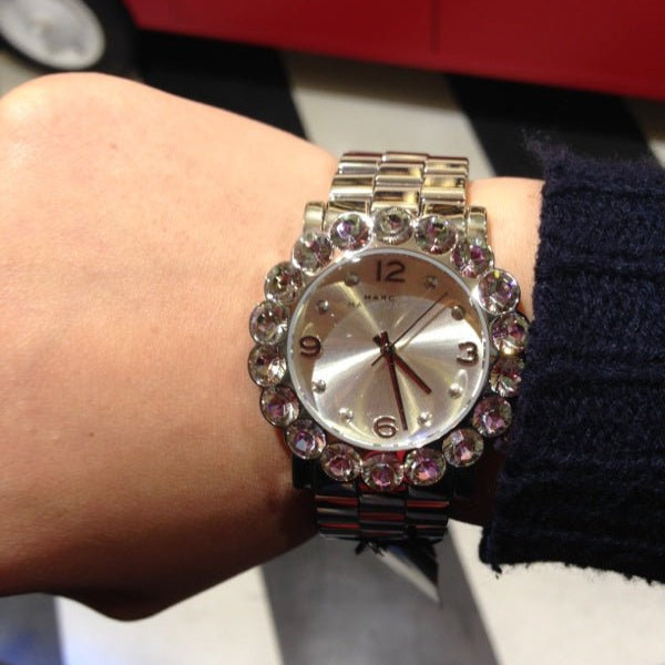  Shop Authentic Marc Jacobs Amy Rose Gold Dial Rose Gold Steel Strap Watch for Women - MBM3223 - Luxxuri