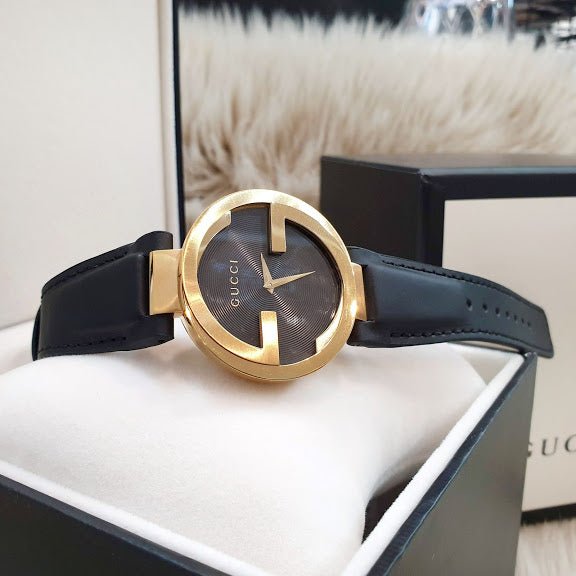  Shop Authentic Gucci Interlocking G Gold Black Dial Black Leather Strap Unisex Watch - YA133326 - Luxxuri