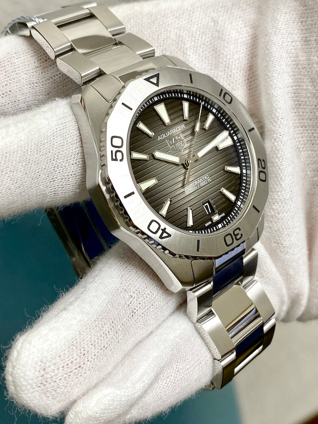  Shop Authentic Tag Heuer Aquaracer Professional 200 Automatic Black Dial Silver Steel Strap Watch for Men - WBP2410.BA0622 - Luxxuri