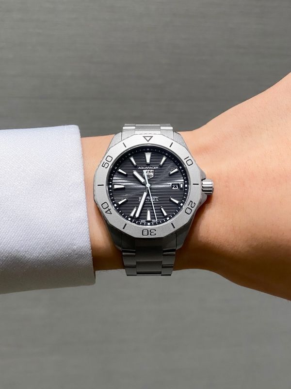  Shop Authentic Tag Heuer Aquaracer Professional 200 Solargraph Quartz Black Dial Silver Steel Strap Watch for Men - WBP1180.BF0000 - Luxxuri