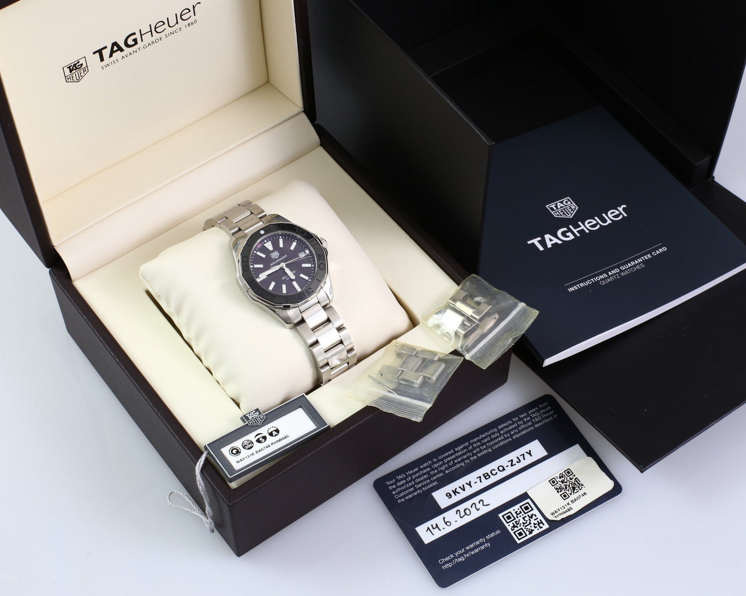  Shop Authentic Tag Heuer Aquaracer Quartz Black Dial Silver Steel Strap Watch for Women - WAY131K.BA0748 - Luxxuri