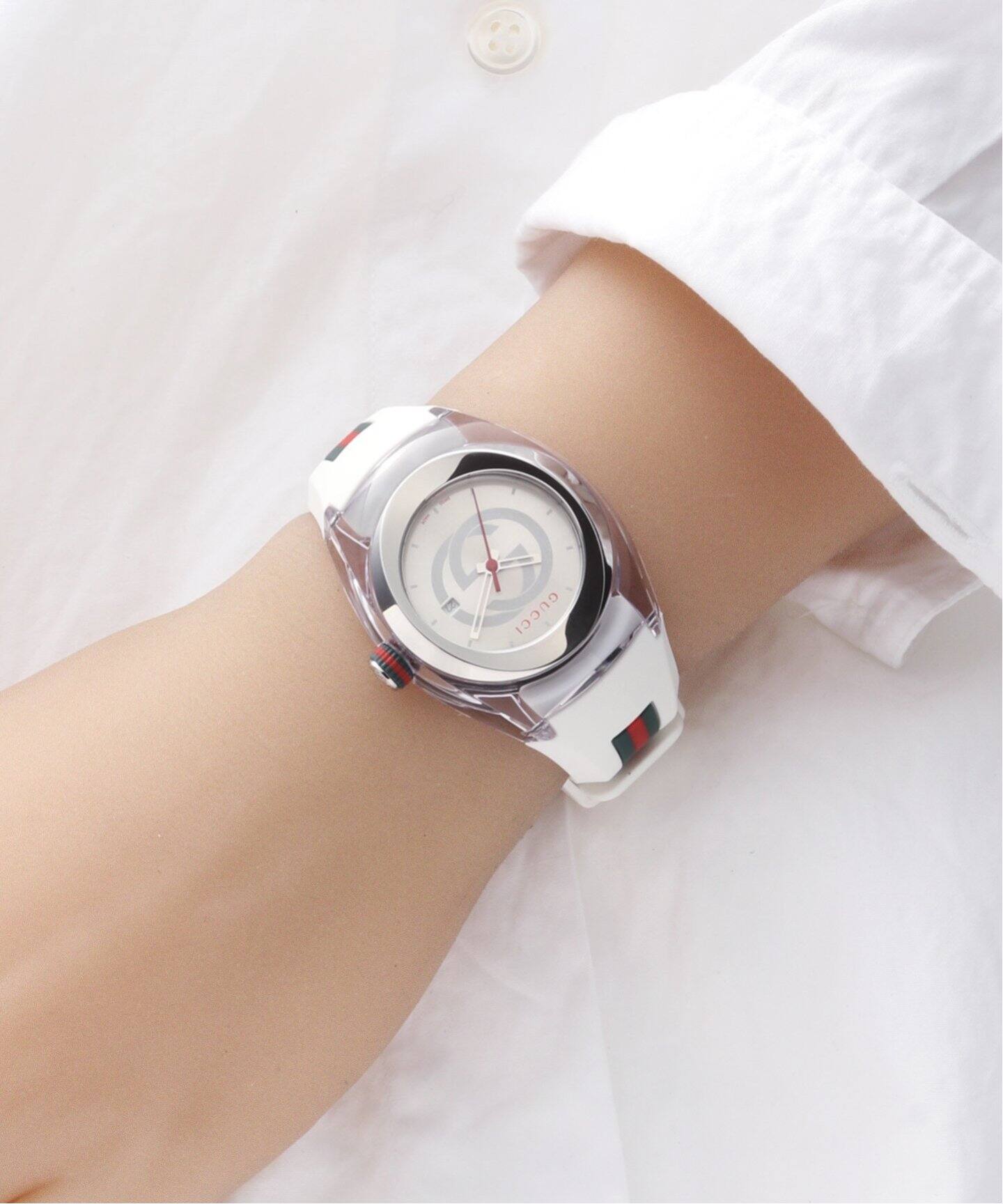  Shop Authentic Gucci Sync Quartz White Dial White Rubber Strap Unisex Watch - YA137302 - Luxxuri