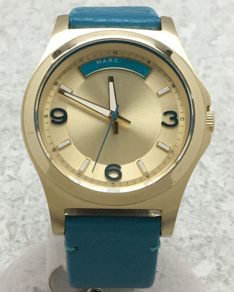  Shop Authentic Marc Jacobs Baby Dave Gold Dial Blue Leather Strap Watch for Women - MBM1263 - Luxxuri